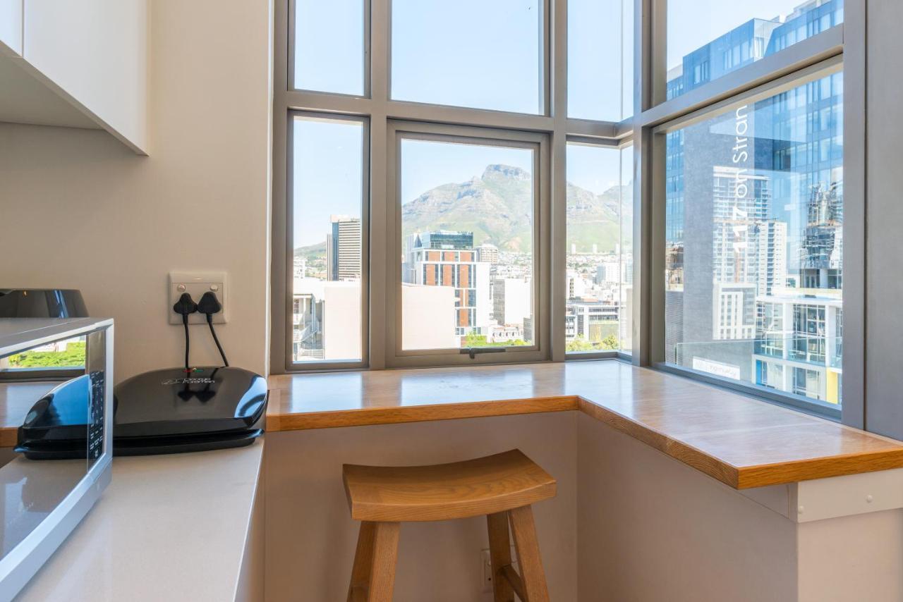 Apartment Mirage By Mcstay *