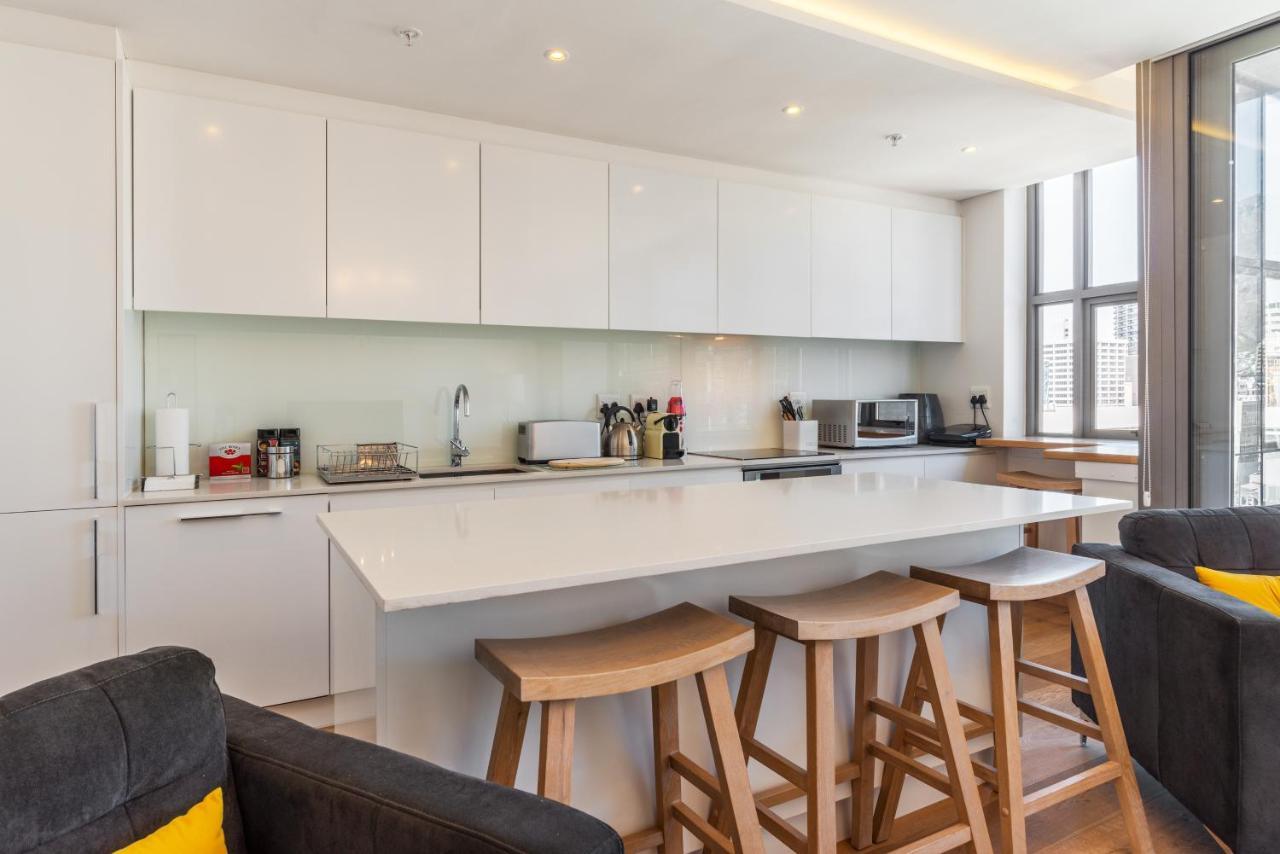 Mirage By Mcstay Apartment